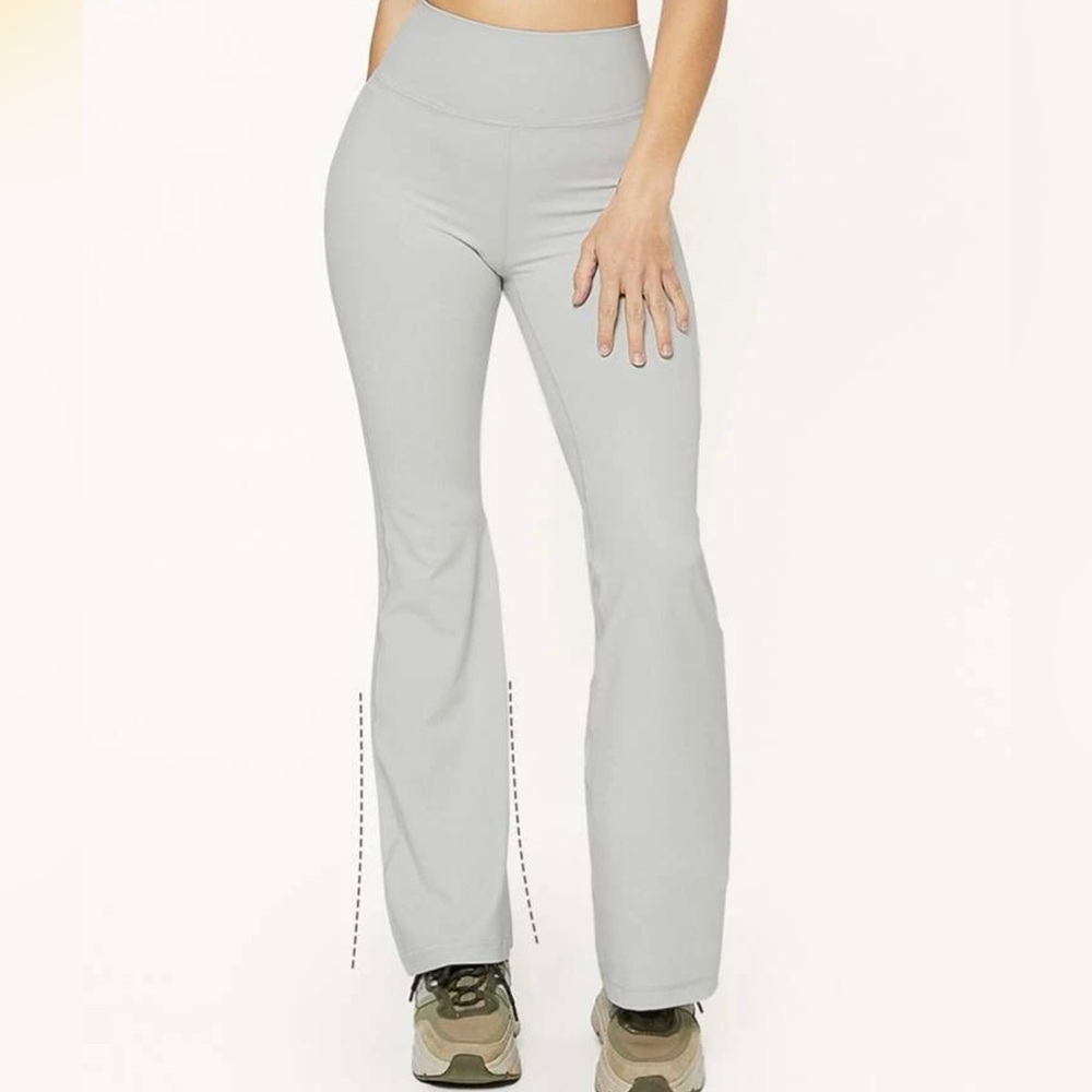 Light grey yoga flared workout pants